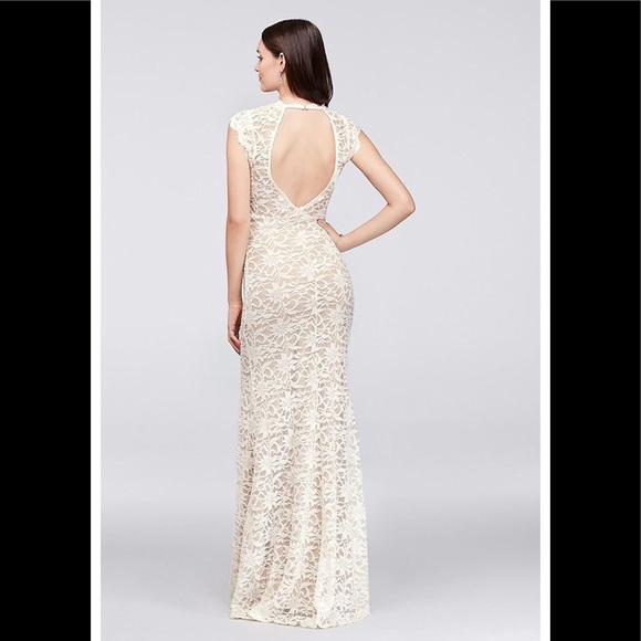 🌺David's Bridal,High-Neck Lace backout ivory/nude - Picture 2 of 3